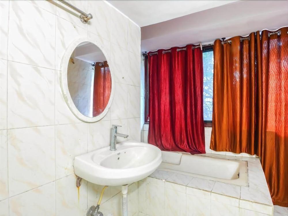 Hotel Evergreen Mumbai Ngoại thất bức ảnh