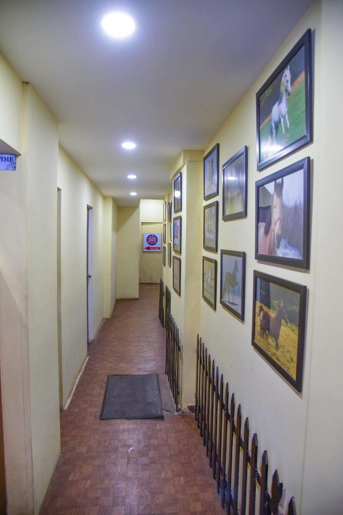 Hotel Evergreen Mumbai Ngoại thất bức ảnh